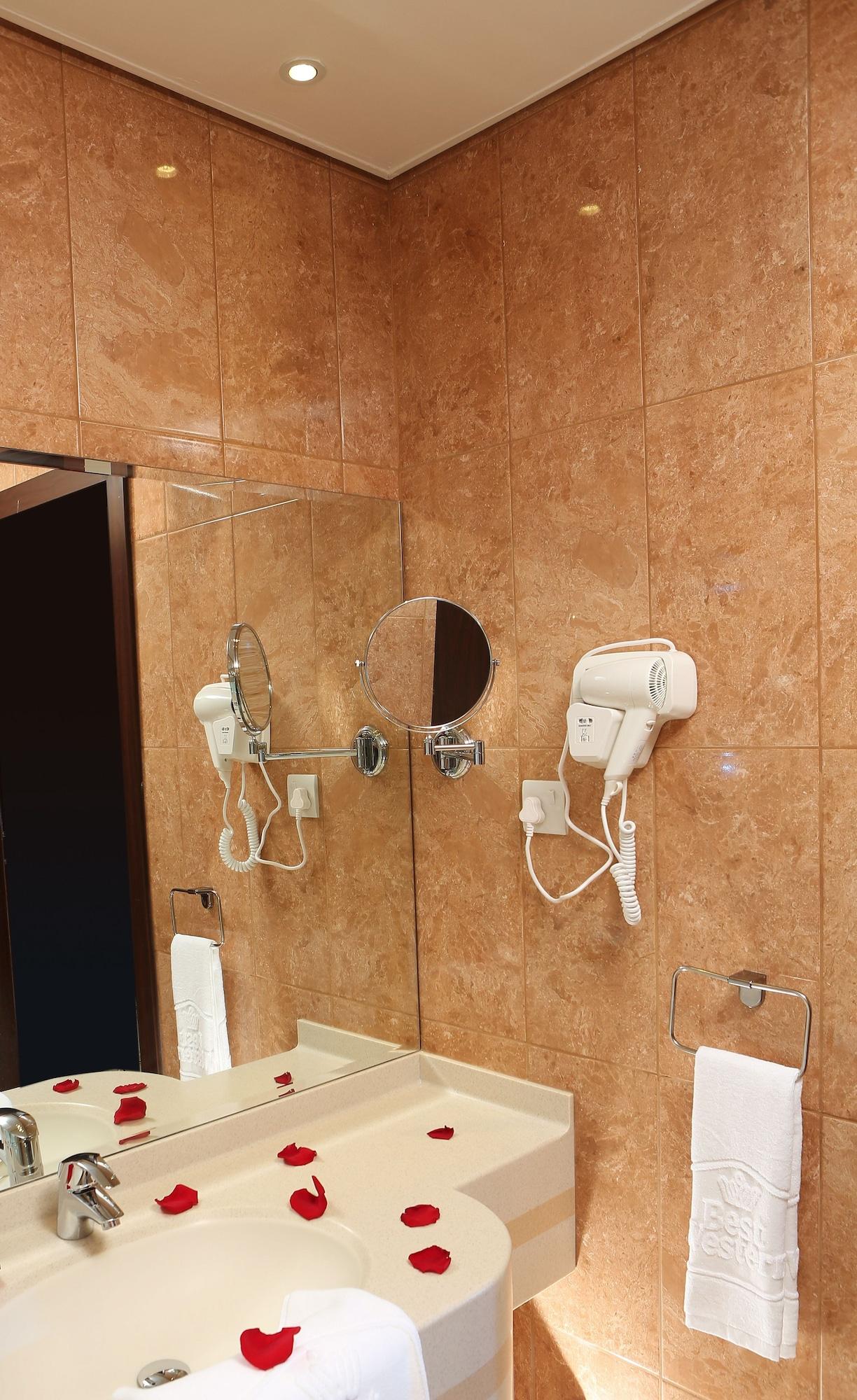Best Western Plus Salmiya Кувейт Екстериор снимка