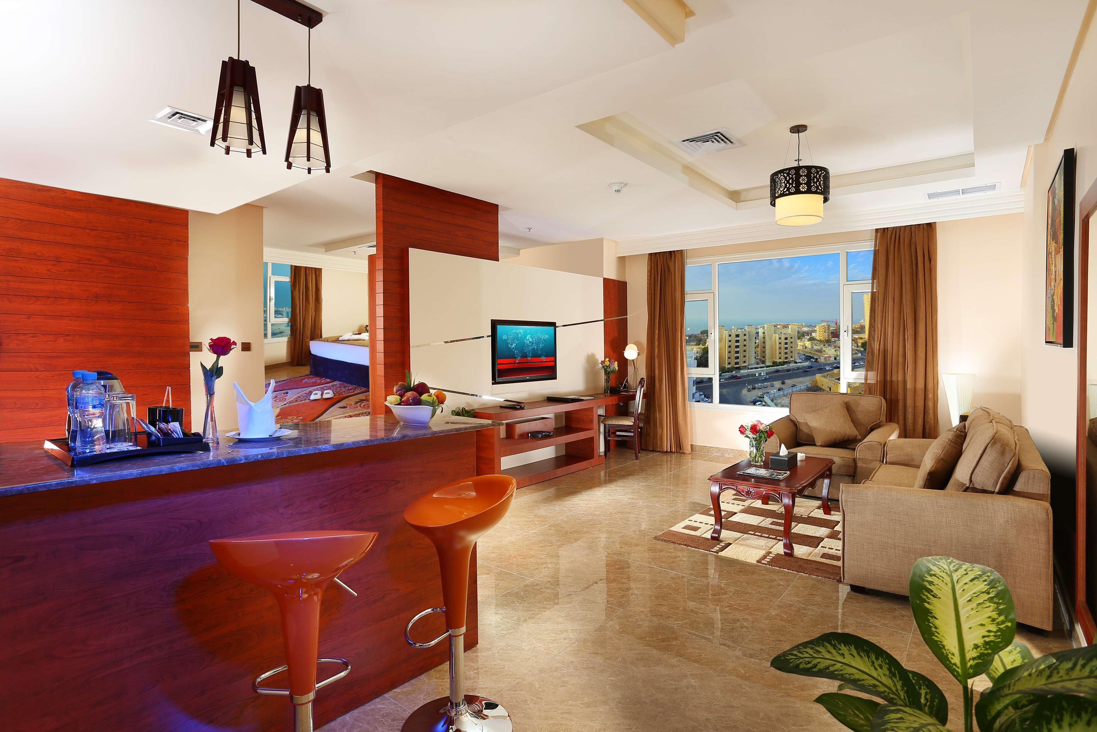 Best Western Plus Salmiya Кувейт Екстериор снимка